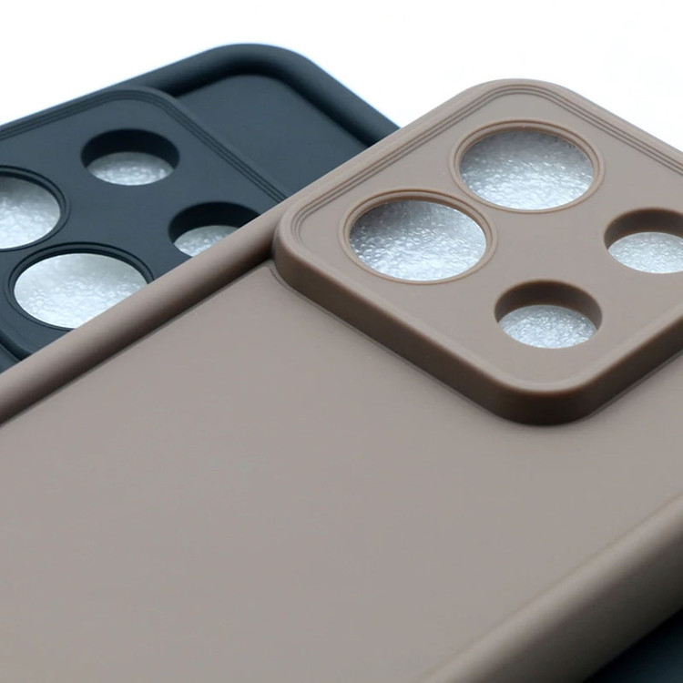 کاور موکولو مدل Silicone Puffer Strap مناسب برای گوشی موبایل شیائومی Redmi Note 13R / Poco M6 4G به همراه بند آویز