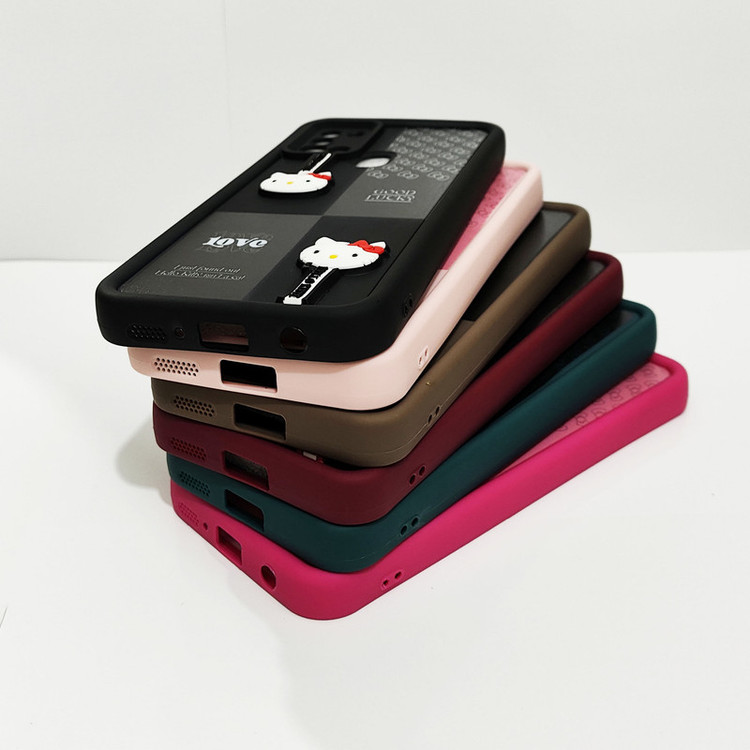 کاور موفی مدل Silicone Puffer Hello Kitty Strap مناسب برای گوشی موبایل موتورولا Moto G04 به همراه بند