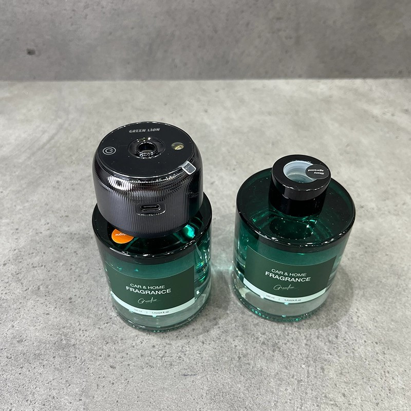 دستگاه تصفیهکننده هوای خودرو گرین لاین مدل CAMBO با رایحه Cologne flavor حجم 320 میلی لیتر