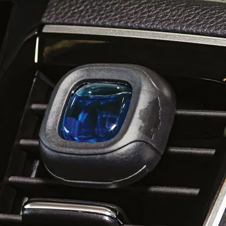 خوشبوکننده خودرو لیتل تریس مدل VENTLIQUEID رایحه NEW CAR