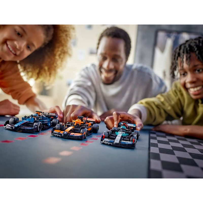 لگو 267 قطعه سری اسپید مدل Mercedes-AMG F1® W15 Race Car کد 77244