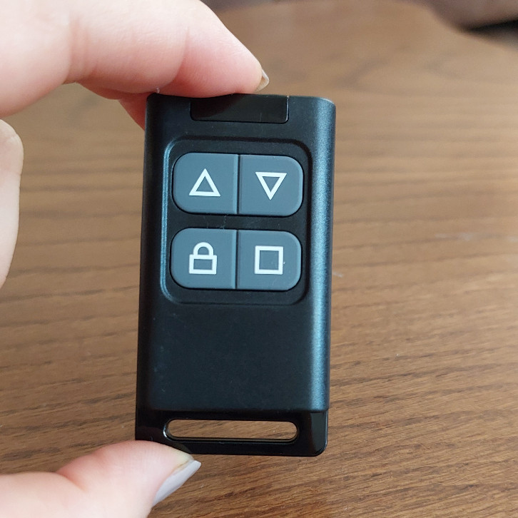 ریموت بلوتوثی دربازکن مدل ۴۳۳ MHz کد bw مجموعه ۲ عددی