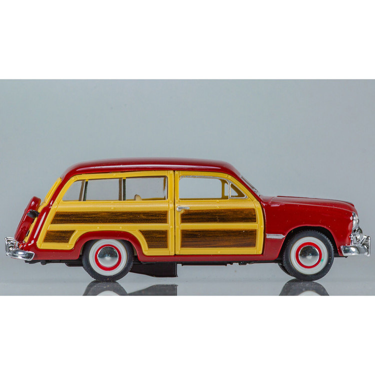 ماشین بازی کینزمارت مدل 1949 ford woody wagon